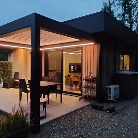 Theressa - Free Wifi En Netflix Tatil Evi